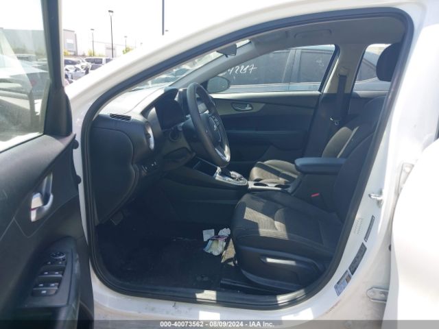 3KPF24AD4ME266762 KIA Forte Lxs