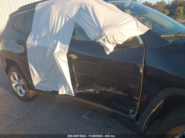 3C4NJDBB7KT787365 Jeep Compass Latitude 4x4