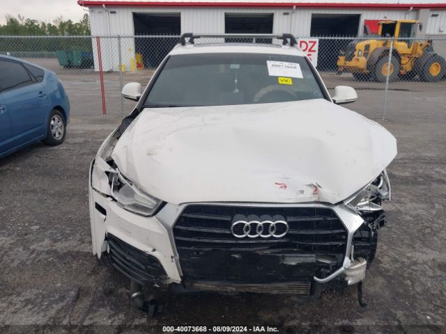 WA1BCCFS8JR017517 Audi Q3 2.0t Premium/2.0t Sport Premium