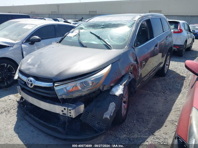 Toyota Highlander Xle V6 2015 5TDKKRFH3FS081554 Image 2