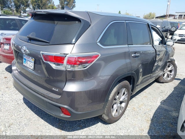 Toyota Highlander Xle V6 2015 5TDKKRFH3FS081554 Image 4