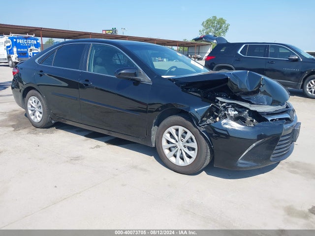 2016 4T4BF1FK1GR562743 main image