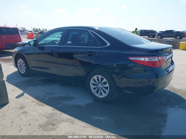 Toyota CAMRY LE 2016 4T4BF1FK1GR562743 Image 3