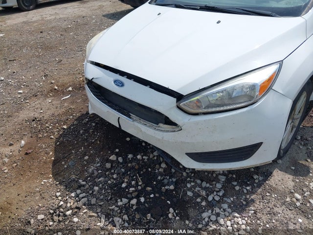 Ford FOCUS SE 2017 1FADP3F22HL282116 Image 6