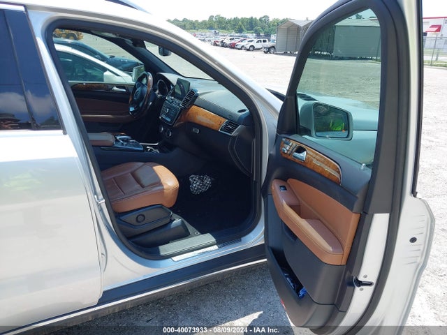 4JGDF6EE3HA797921 Mercedes-Benz Gls 450 4matic