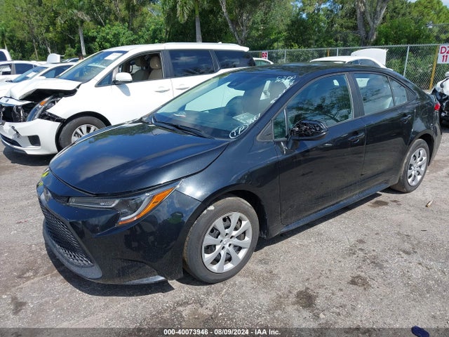 Toyota COROLLA LE 2021 5YFEPMAEXMP199556 Image 2
