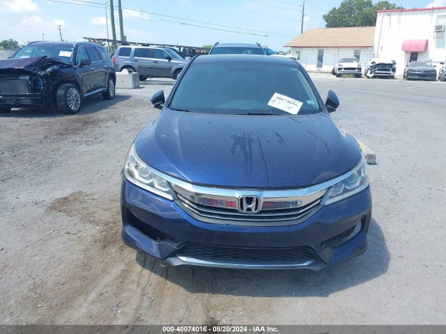 Honda ACCORD LX 2017 1HGCR2F39HA057756 Image 12
