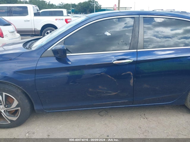 Honda ACCORD LX 2017 1HGCR2F39HA057756 Image 19
