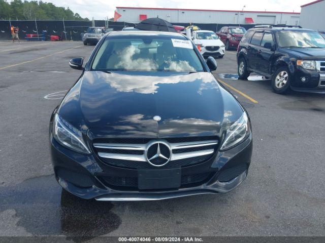 55SWF4JB5FU090318 Mercedes-Benz C 300 Luxury/sport