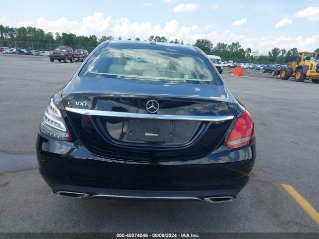 55SWF4JB5FU090318 Mercedes-Benz C 300 Luxury/sport