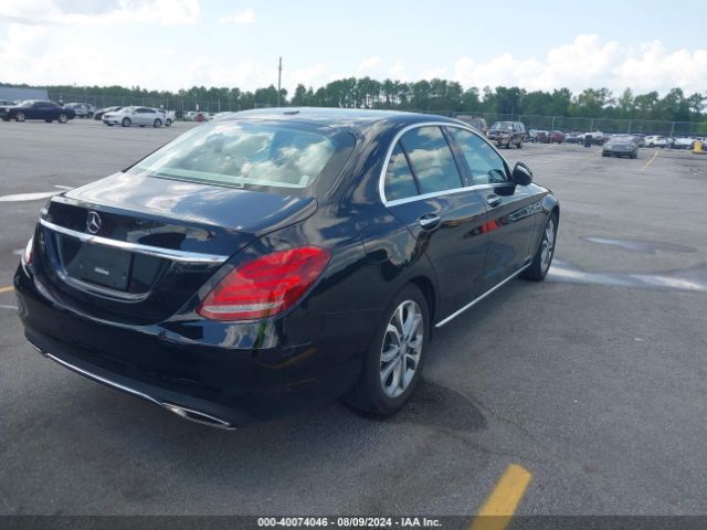 55SWF4JB5FU090318 Mercedes-Benz C 300 Luxury/sport
