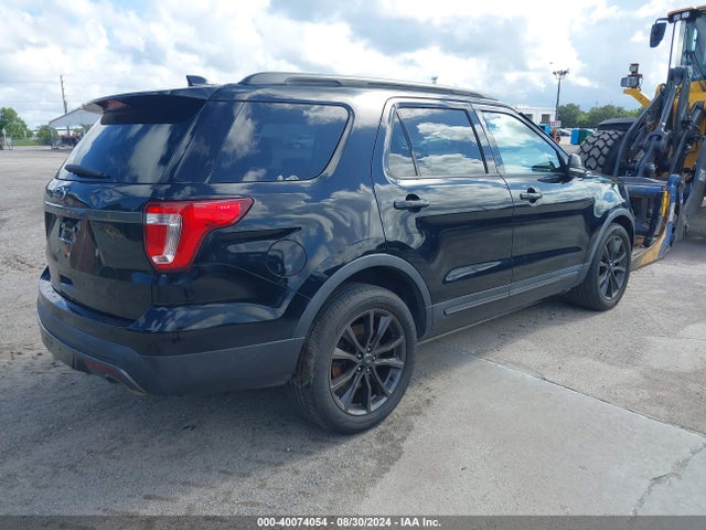 Ford EXPLORER XLT 2017 1FM5K7D83HGB61739 Image 4