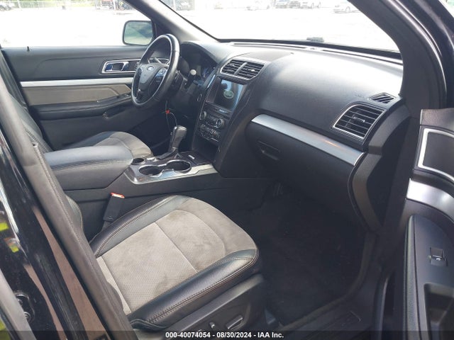 Ford EXPLORER XLT 2017 1FM5K7D83HGB61739 Image 5