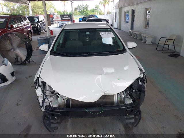 Toyota COROLLA LE 2016 5YFBURHE5GP554068 Image 13