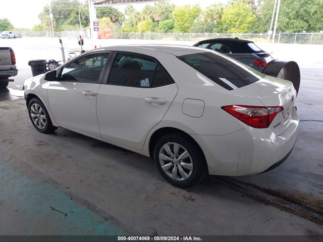 Toyota COROLLA LE 2016 5YFBURHE5GP554068 Image 3
