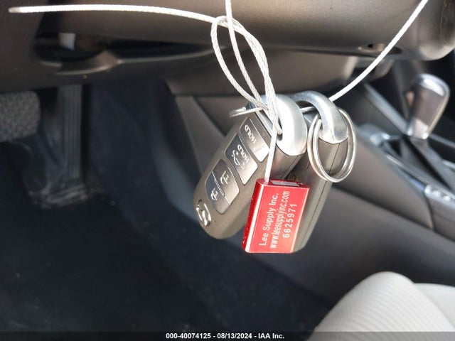 Mazda Mazda6 Sport 2017 JM1GL1U57H1121745 Image 11