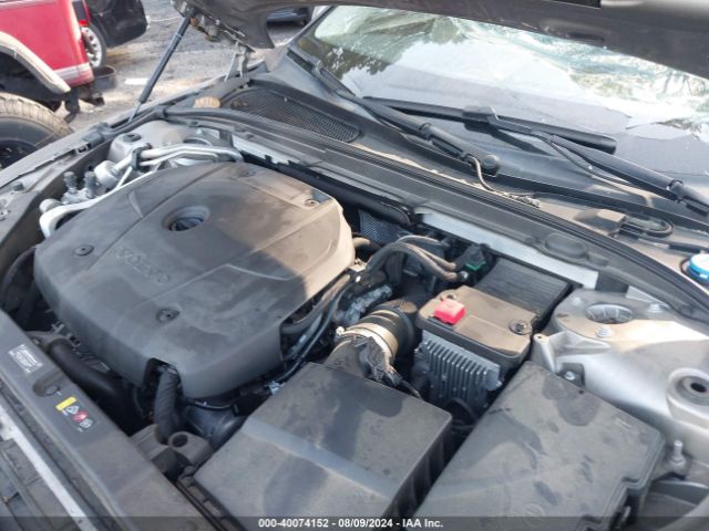 7JR102FK1MG102527 Volvo S60 T5 Momentum