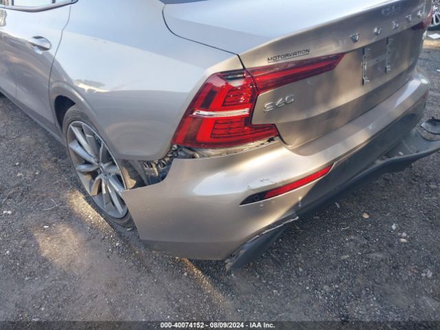 7JR102FK1MG102527 Volvo S60 T5 Momentum
