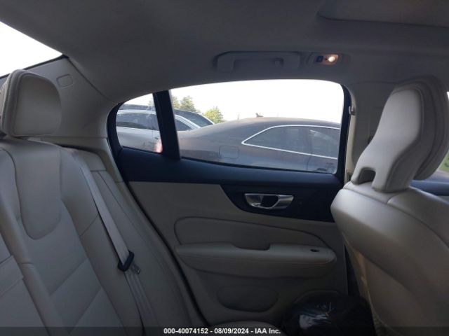 7JR102FK1MG102527 Volvo S60 T5 Momentum