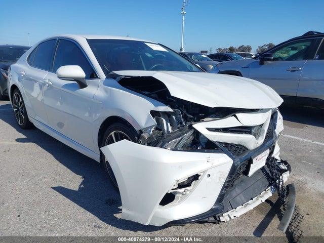 Toyota CAMRY XSE 2018 4T1B61HK0JU078187 головне зображення