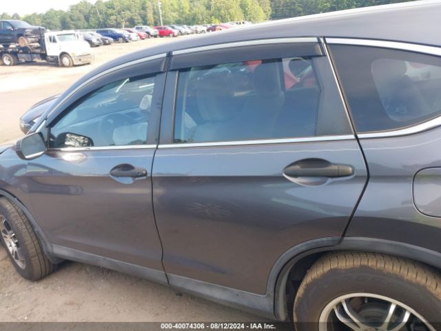 2HKRM3H31FH556888 Honda CR-V LX