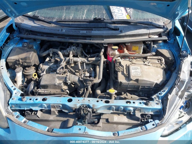 Toyota Prius C Two 2015 JTDKDTB31F1093524 Image 10