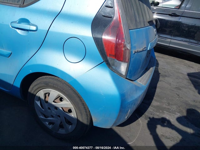 Toyota Prius C Two 2015 JTDKDTB31F1093524 Image 14
