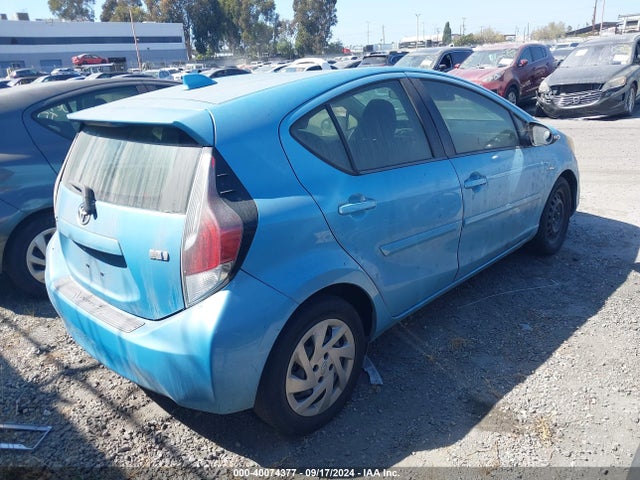 Toyota Prius C Two 2015 JTDKDTB31F1093524 Image 4