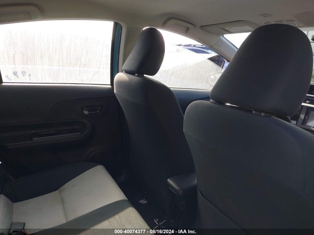 Toyota Prius C Two 2015 JTDKDTB31F1093524 Image 8