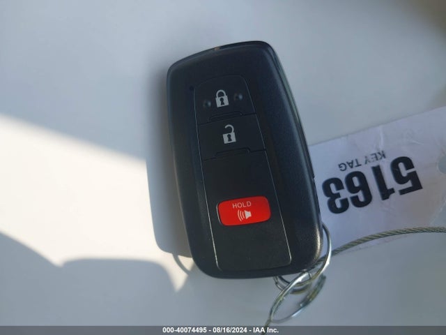 Toyota Prius Xle Awd-e 2022 JTDL9MFU5N3039323 Image 11