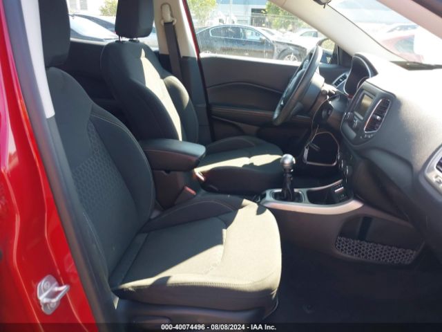 3C4NJCAB0JT137125 Jeep Compass Sport Fwd