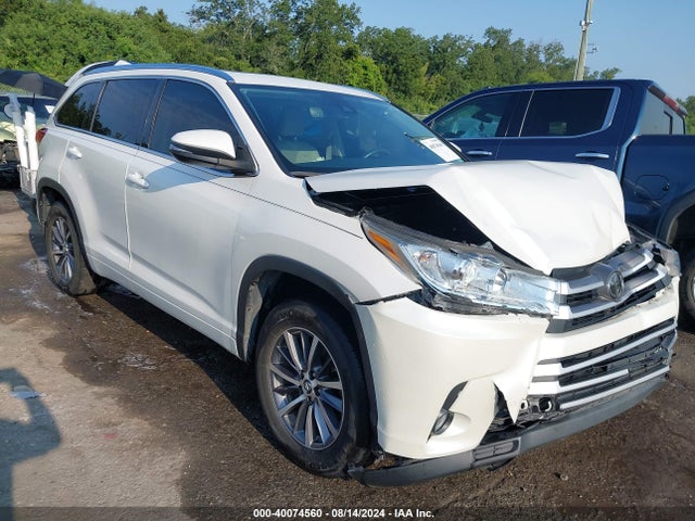 Toyota Highlander Xle 2018 5TDKZRFH9JS279320 головне зображення