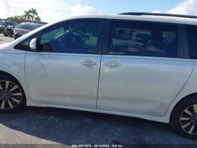 5TDYZ3DC1JS903058 Toyota Sienna Limited 7 Passenger