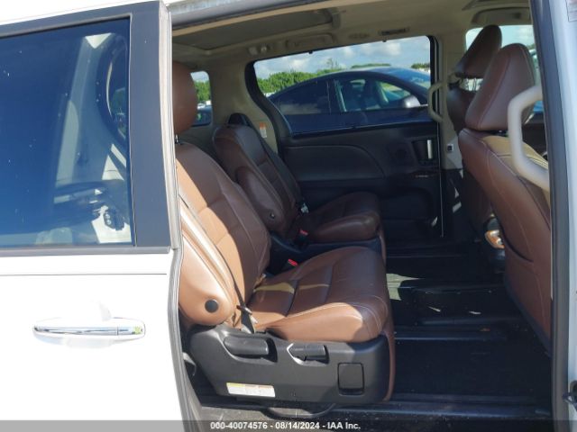 5TDYZ3DC1JS903058 Toyota Sienna Limited 7 Passenger