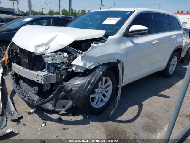 5TDZARFH3FS016818 Toyota Highlander Le