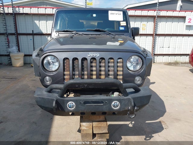 1C4AJWAG5HL582817 Jeep Wrangler Sport 4x4