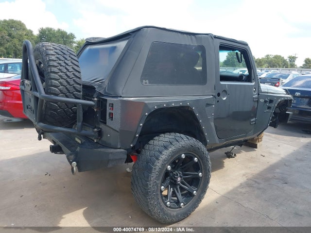 1C4AJWAG5HL582817 Jeep Wrangler Sport 4x4