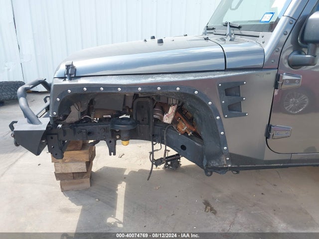 1C4AJWAG5HL582817 Jeep Wrangler Sport 4x4