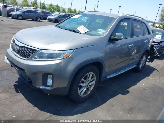 5XYKTCA6XEG439339 KIA SORENTO LX