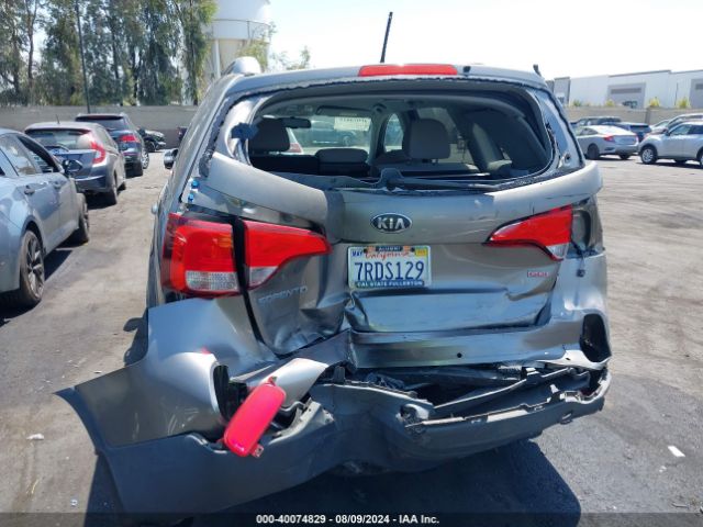 5XYKTCA6XEG439339 KIA SORENTO LX