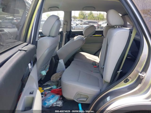 5XYKTCA6XEG439339 KIA SORENTO LX