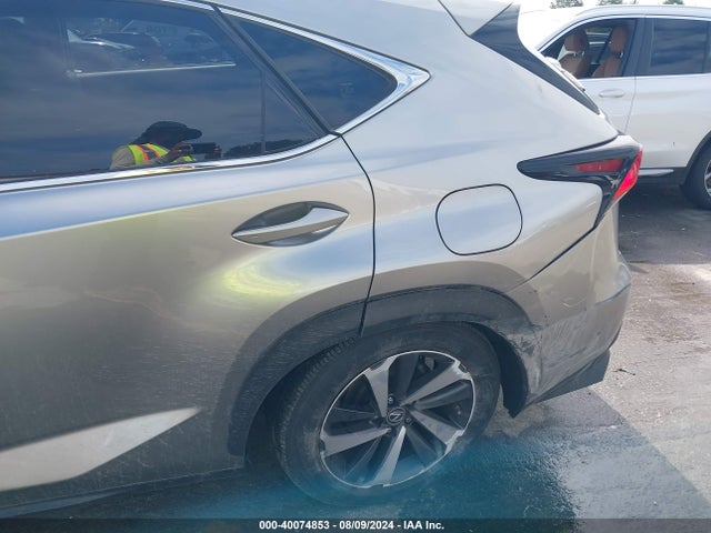 Lexus NX 300 2020 JTJGARBZ1L2166772 Image 18