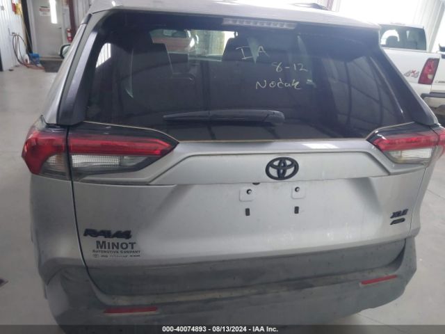 2T3A1RFV1RC447391 Toyota Rav4 Xle Premium