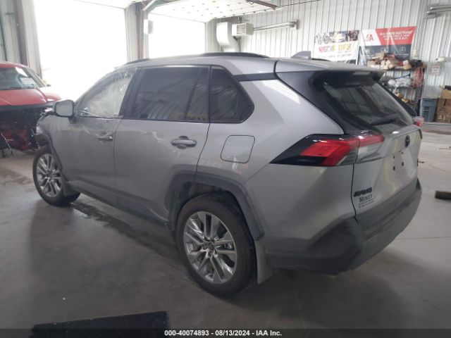 2T3A1RFV1RC447391 Toyota Rav4 Xle Premium