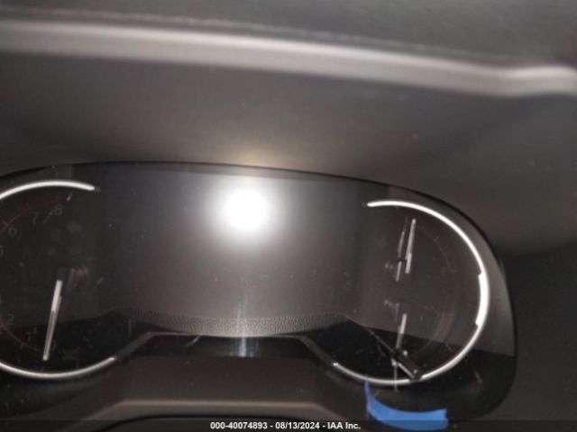 2T3A1RFV1RC447391 Toyota Rav4 Xle Premium