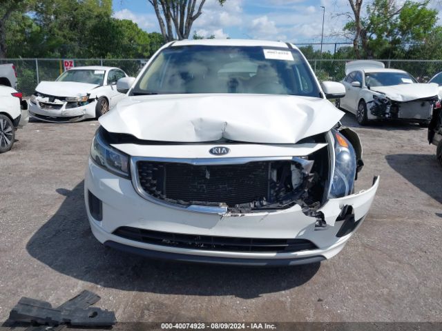 KNDMB5C14F6044487 KIA SEDONA LX