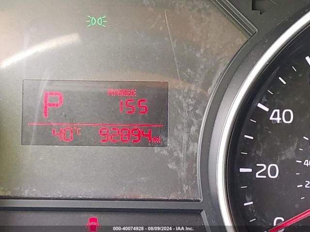 KNDMB5C14F6044487 KIA SEDONA LX