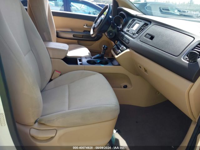 KNDMB5C14F6044487 KIA SEDONA LX