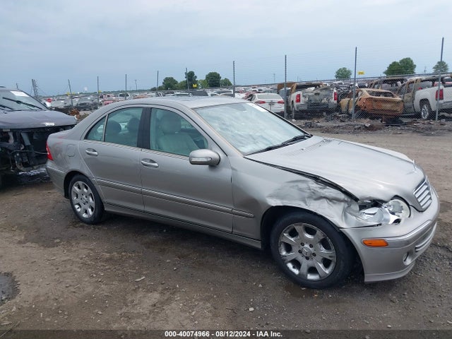40074966 :رقم المزاد ، WDBRF84J55F663154 vin ، 2005 Mercedes-benz C 320 Luxury 4matic مزاد بيع