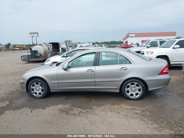 40074966 :رقم المزاد ، WDBRF84J55F663154 vin ، 2005 Mercedes-benz C 320 Luxury 4matic مزاد بيع